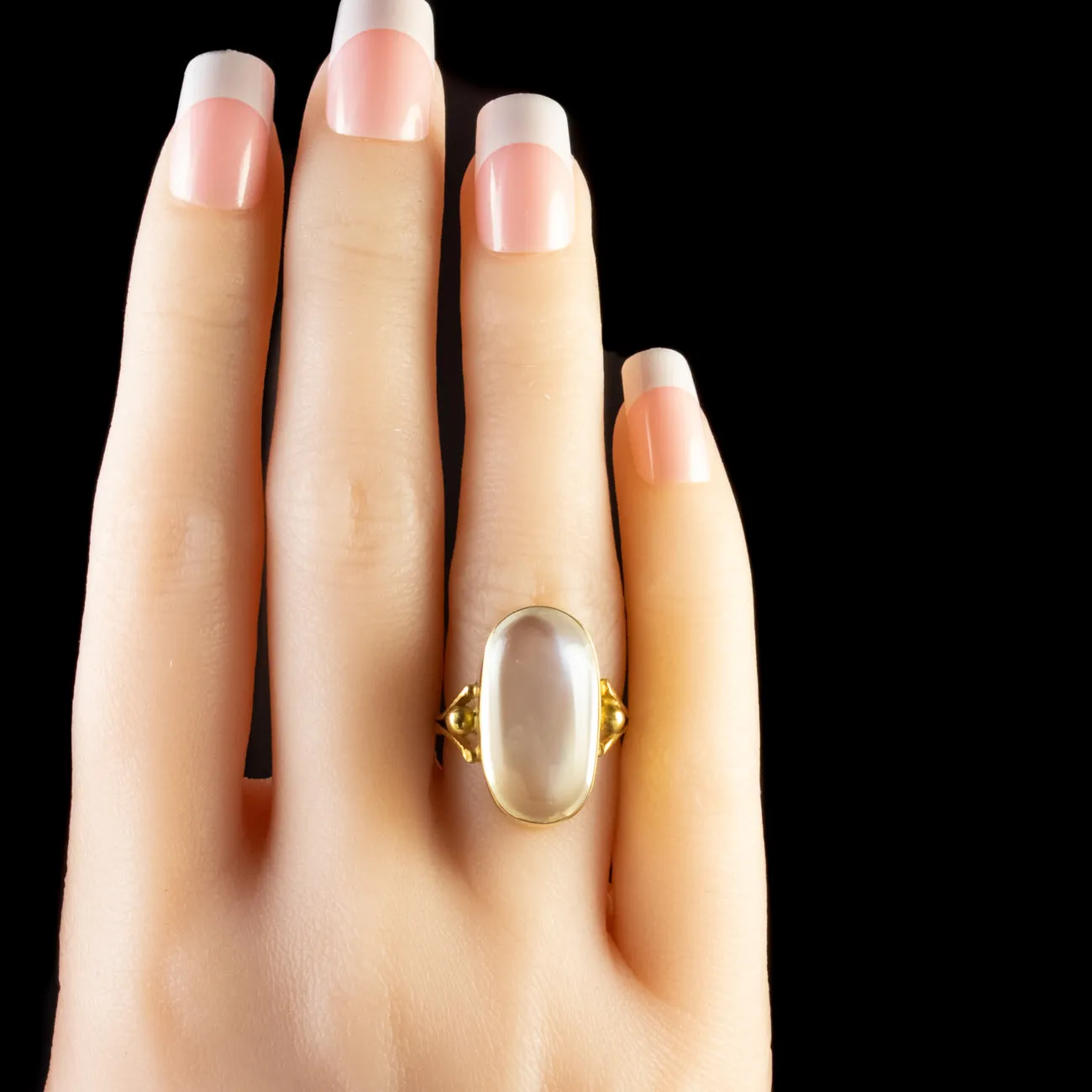 Antique Victorian Moonstone Ring 18Ct Gold Circa 1880