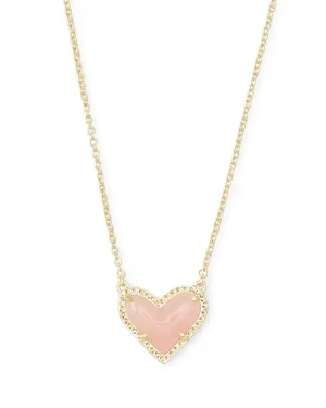 Ari Heart Short Pendant Necklace