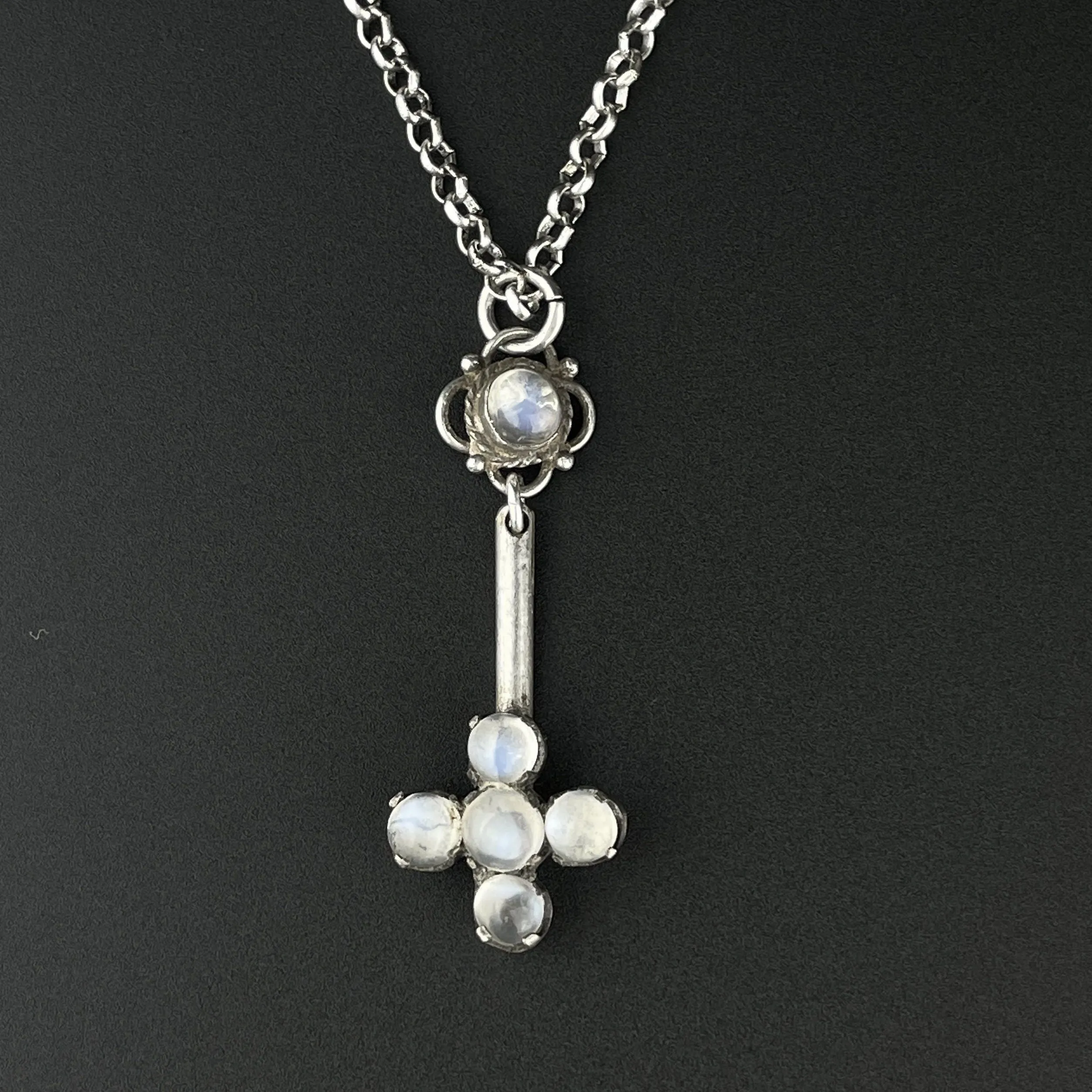 Art Deco Silver Moonstone Blue Cabochon Celestial Pendant Necklace