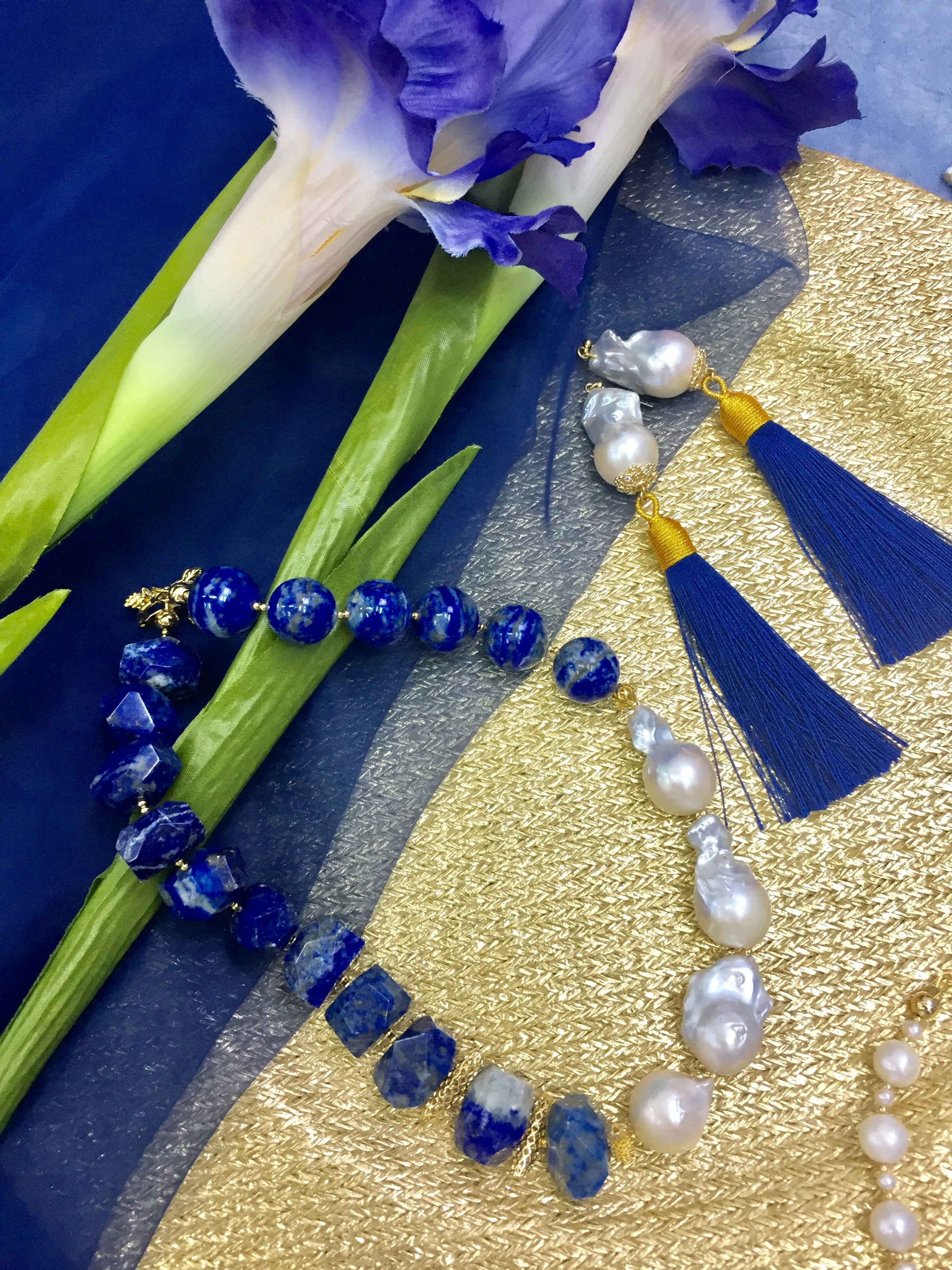 Baroque Pearls With Lapis Stunning Necklace CN001