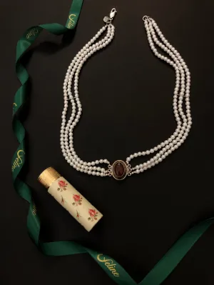 Duchesse Handmade Pearl Necklace