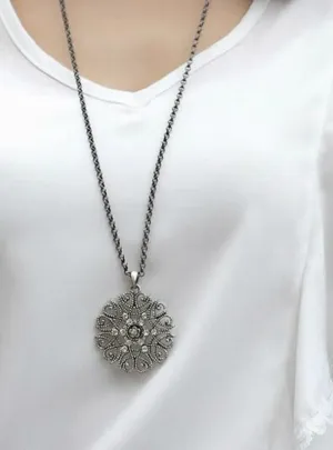 Fashion major circular hollow flower long necklace sweater chain