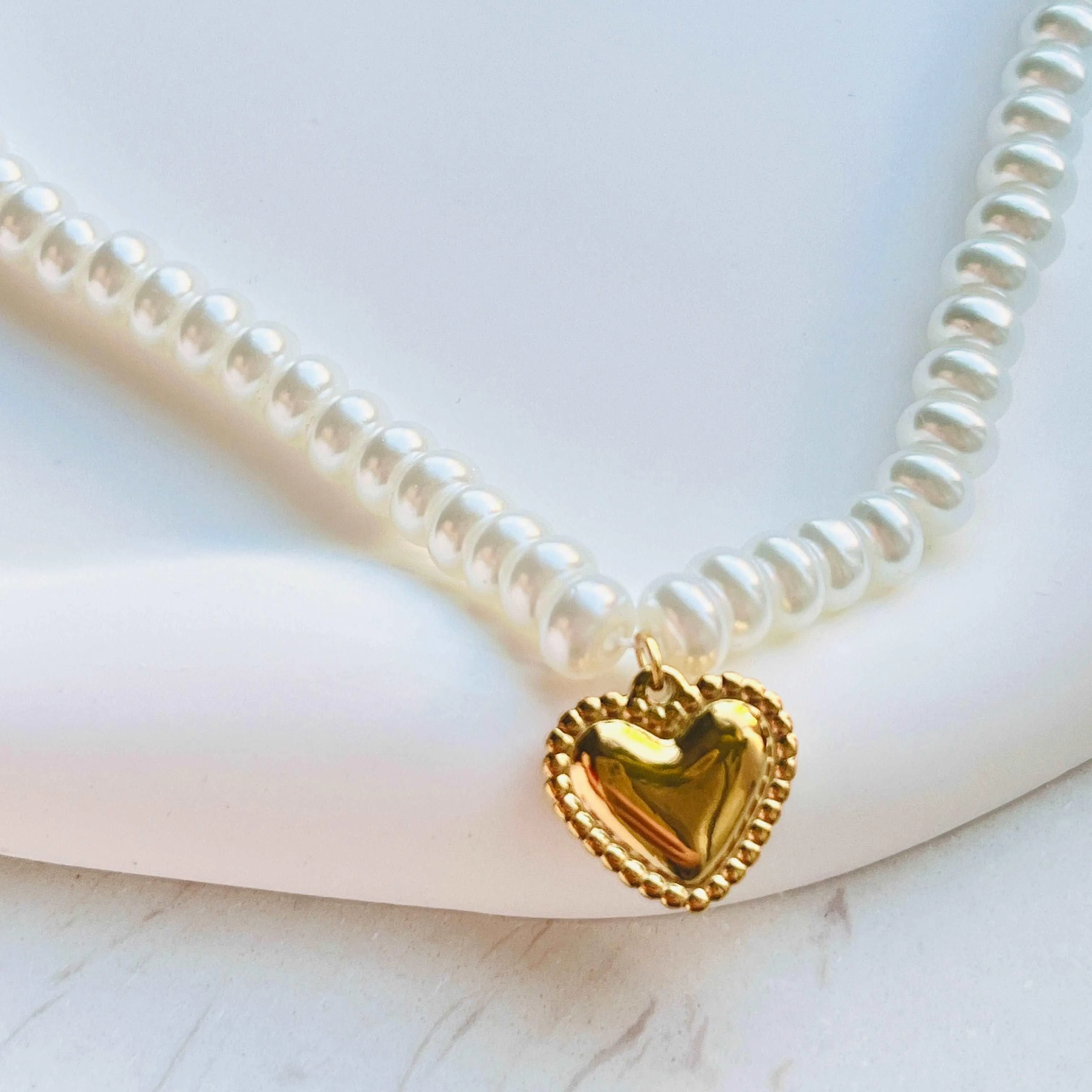 Golden Heart Pendant Pearl Necklace