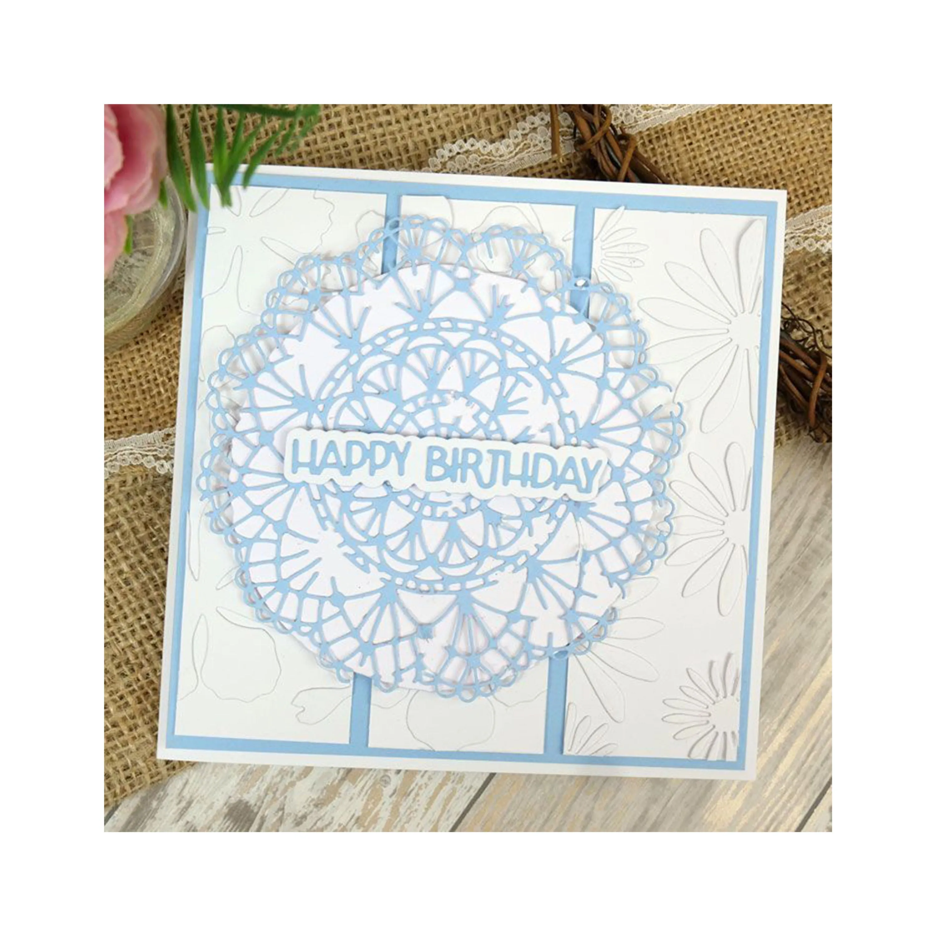 Hunkydory Moonstone Die - Distressed Doily*