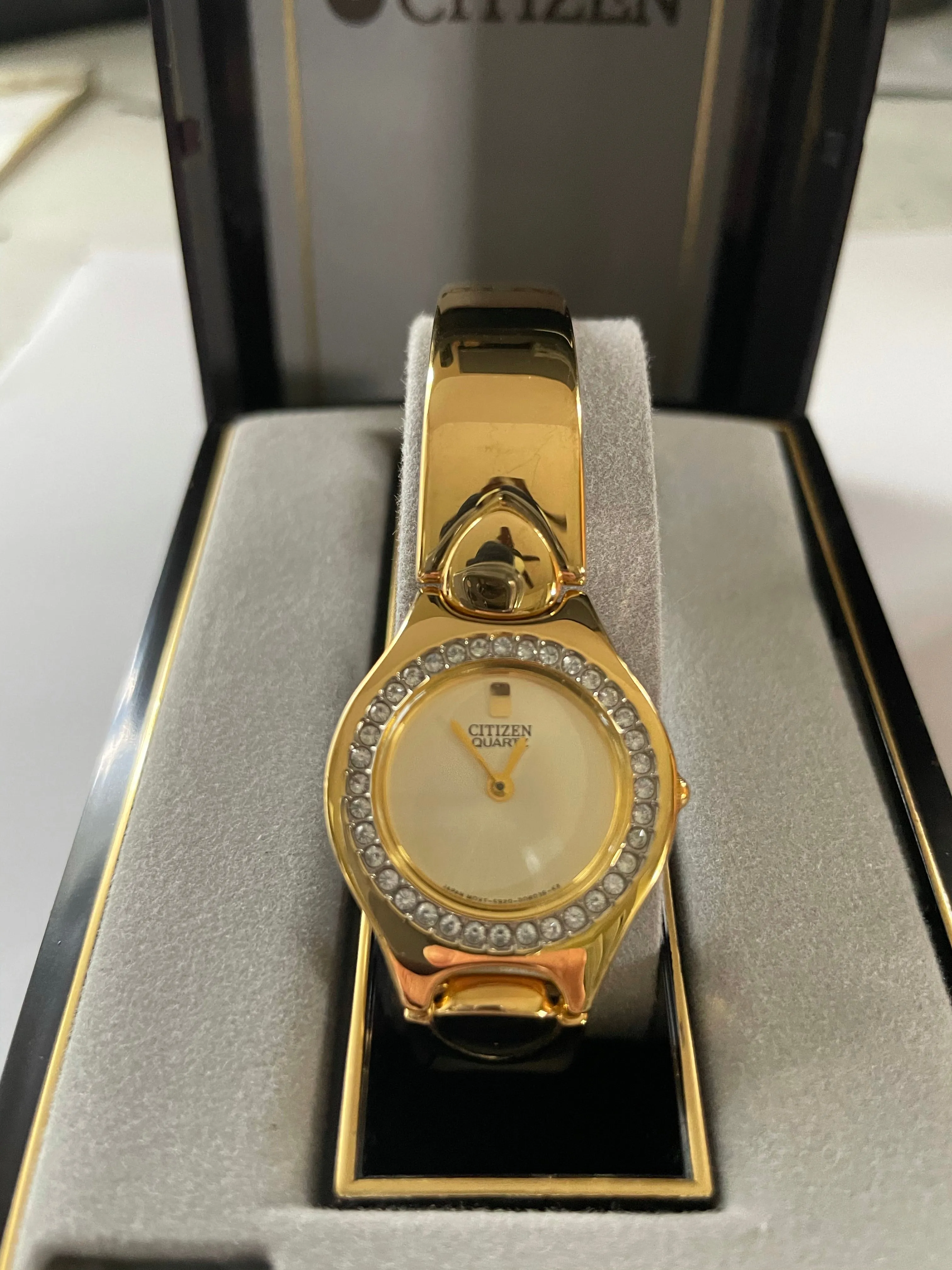 <€€ NEW Ladies CITIZEN Quartz Gold-Tone Watch with Swarovski Crystals on Bezel Gold Plated Bracelet