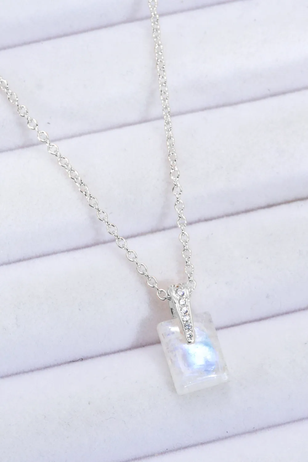 Natural Moonstone Pendant Necklace (925 Sterling Silver)