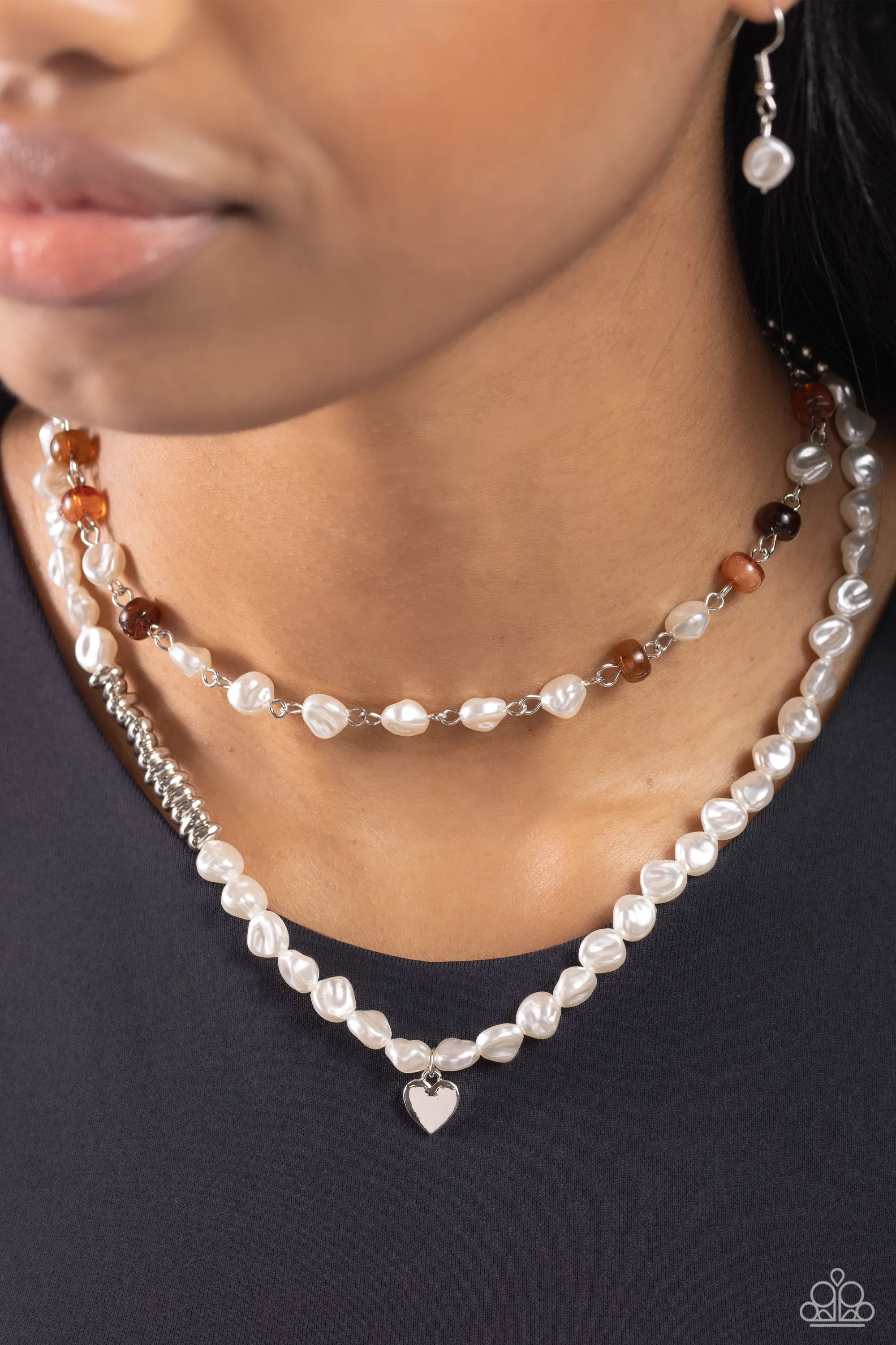 Necklaces Pearl Pact - Brown