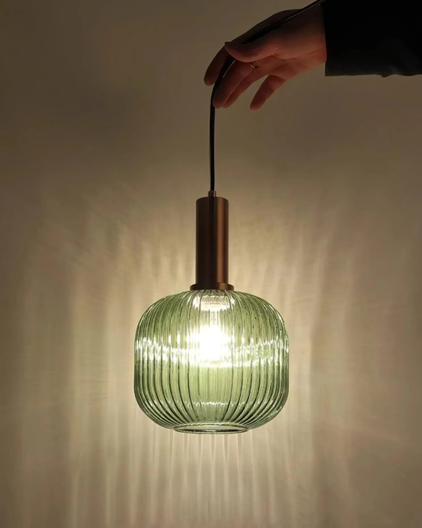 Nina Ribbed Pendant Lamp