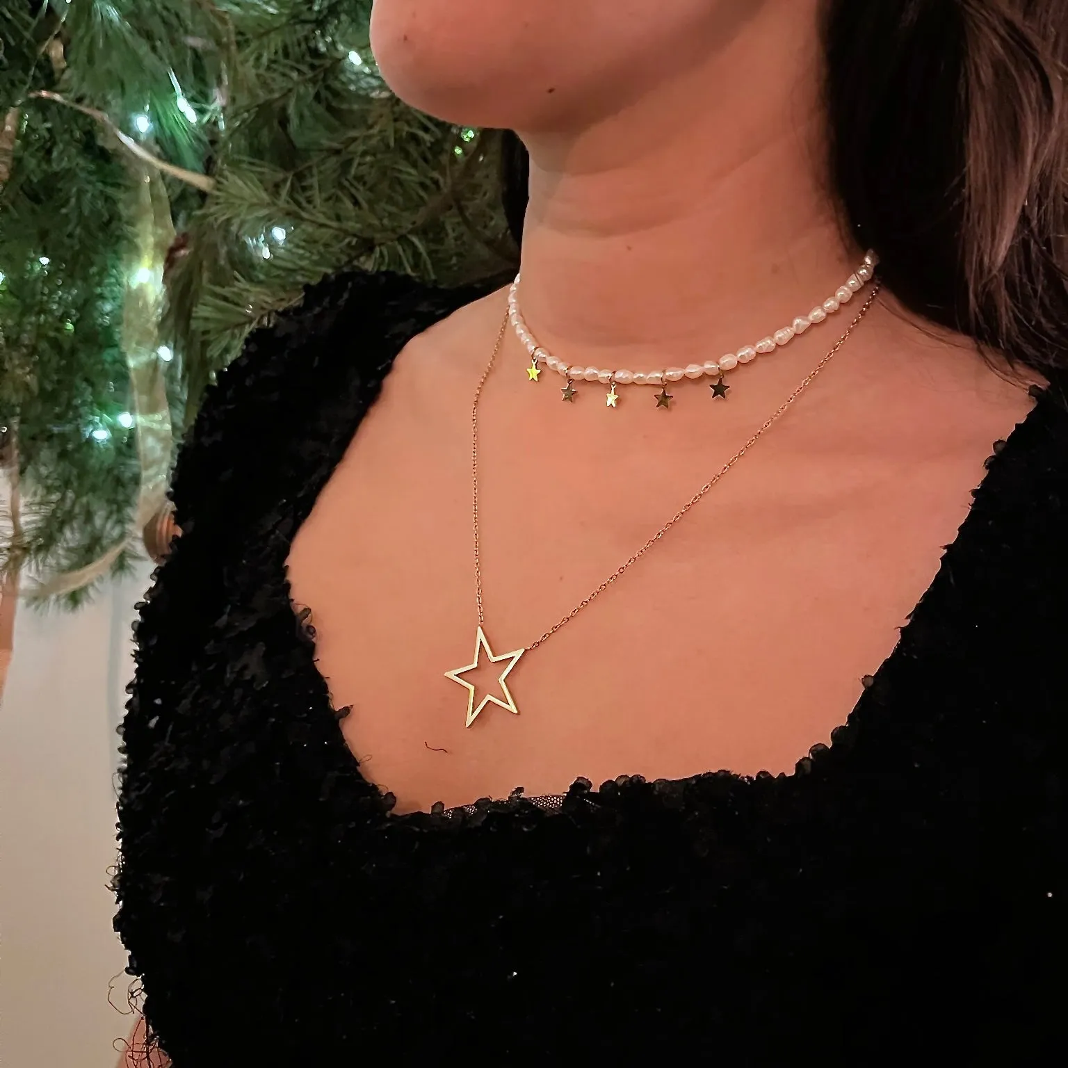 Pearl/ gold necklace with stars