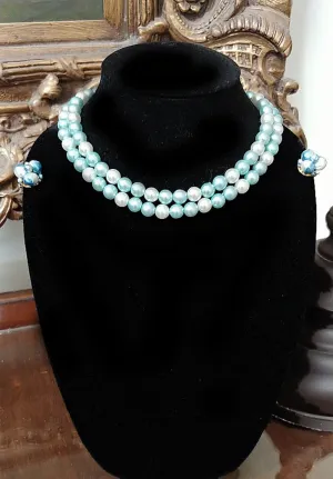 VINTAGE 1950s / 1960s AQUA, BABY BLUE & WHITE FAUX PEARL NECKLACE HONG KONG WITH BLUE PEARL CLIP EARRINGS JAPAN