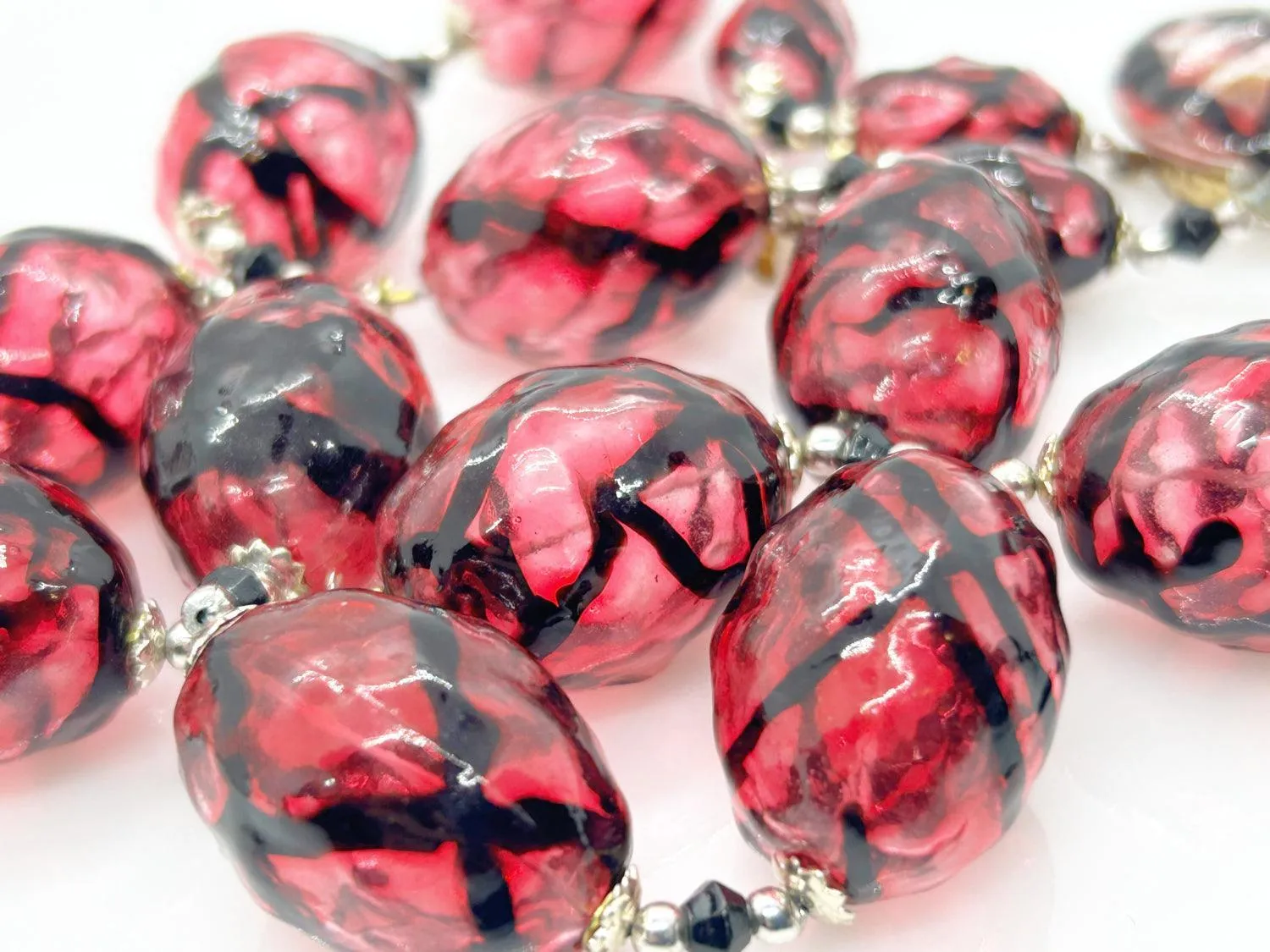 Vintage Clear Magenta and Black Striped Blown Glass Beads Necklace