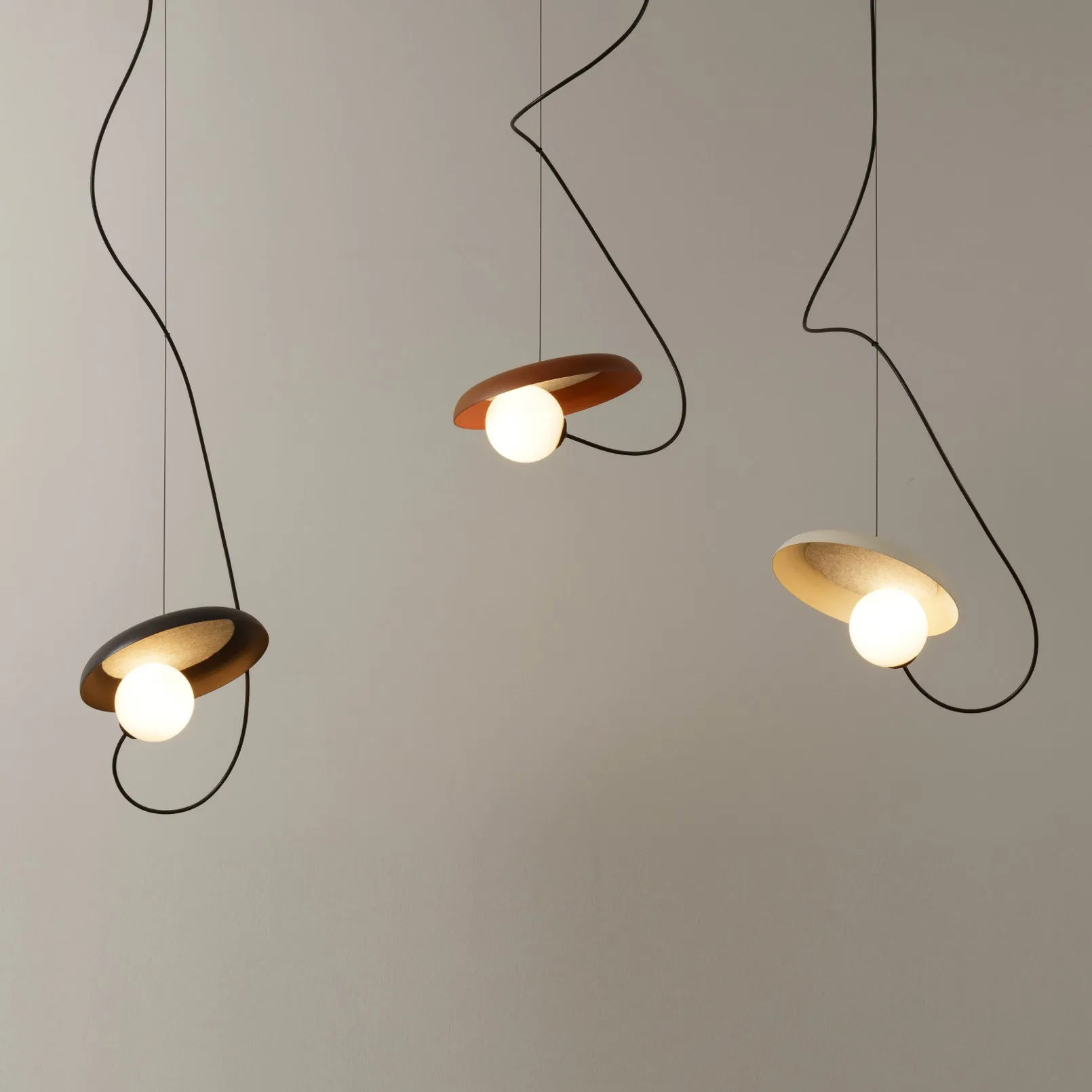 Wire Pendant Lamp