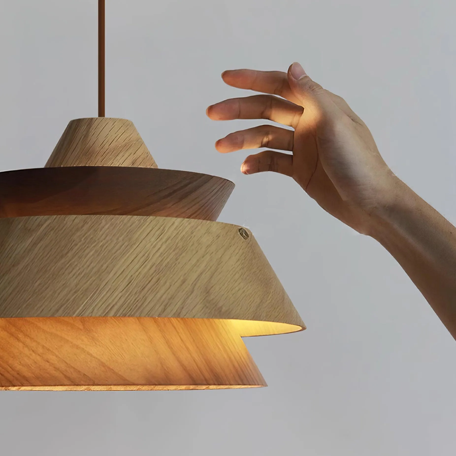 Wood Karwe Pendant Light